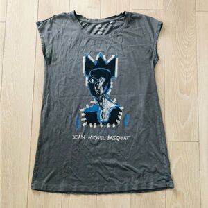 Uniqlo Jean-Michel Basquiat SPRZ NY Graphic Tank Top in Dark Gray Size XS